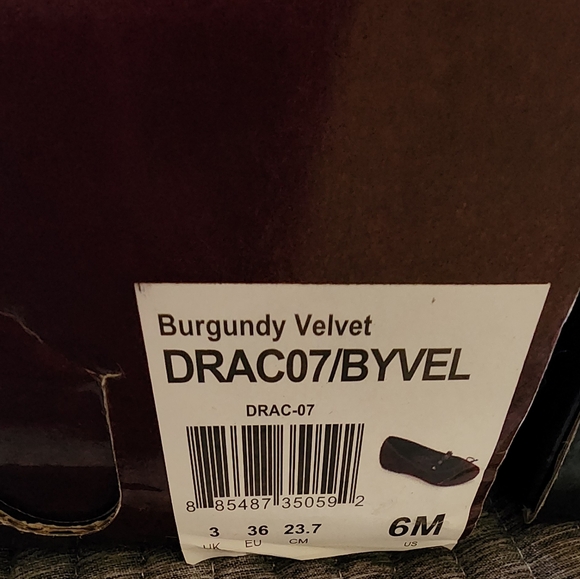 NWT Demonia Draco7/ BYVEl Size 6. - Picture 2 of 10